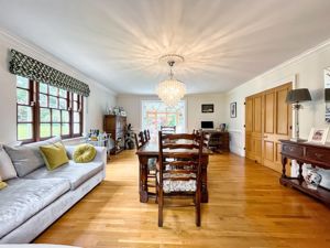 Photo 32- click for photo gallery